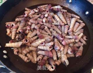 白灼钉螺的做法步骤:2
