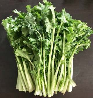 苔菜猪肉水饺的做法步骤:2