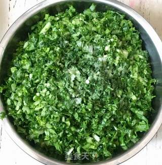 苔菜猪肉水饺的做法步骤:3