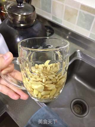 红枣黄豆豆浆的做法步骤:2