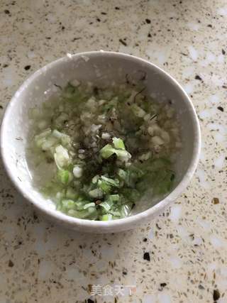 豆皮拌豆苗的做法步骤:3