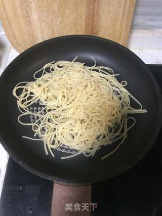 时蔬煎羊排&香芝麻意面的做法步骤:11