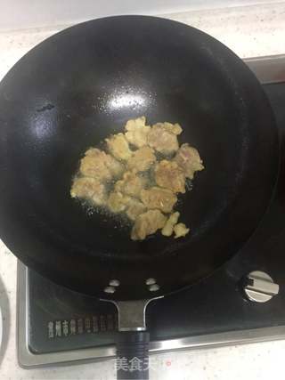 菠萝咕咾肉的做法步骤:2