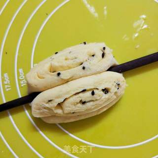 玉米花卷的做法步骤:16
