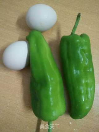 鸡蛋尖椒饼的做法步骤：1