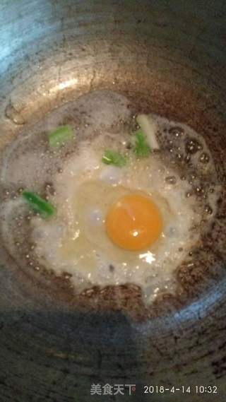 彩色蛋炒饭的做法步骤：3