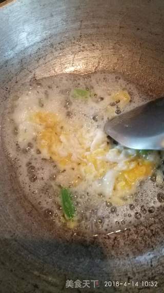 彩色蛋炒饭的做法步骤：4