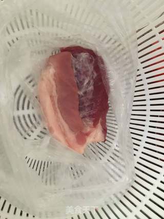 土豆腊肉煲仔饭的做法步骤:2