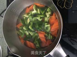 家庭版菠萝咕噜肉的做法步骤：5