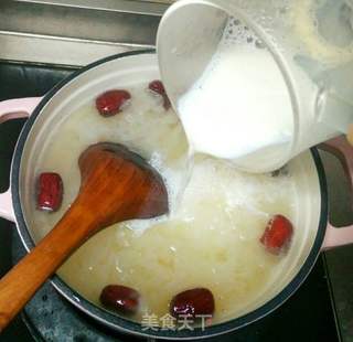 牛奶银耳红枣羹的做法步骤:6