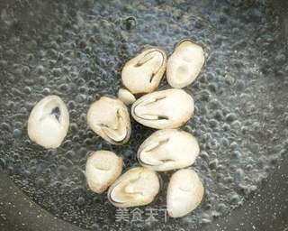 荷兰豆草菇虾仁的做法步骤:10