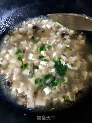 香菇虾米豆腐羹的做法步骤:7