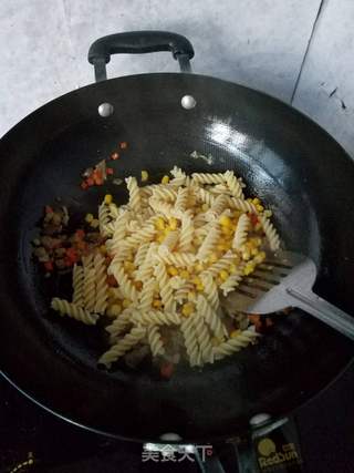 肉末时蔬炒意面的做法步骤:8