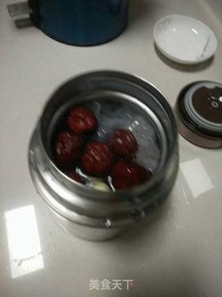 红枣.莲子.银耳羹的做法步骤：3
