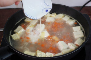 虾仁豆腐汤的做法步骤:7