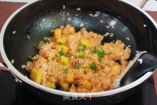 菠萝炒饭的做法步骤:8