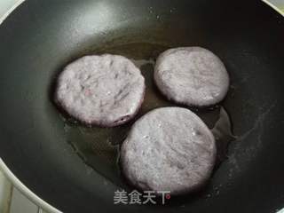 发面黑米红豆饼的做法步骤:9