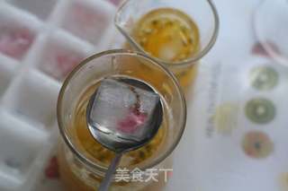 樱花蜂蜜百香果汁的做法步骤:6