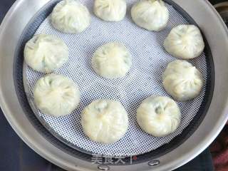 韭菜鸡蛋灌汤包的做法步骤:7