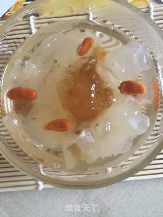 银耳桃胶雪燕煲的做法步骤:6