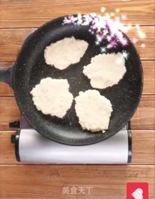 马蹄虾饼的做法步骤:7