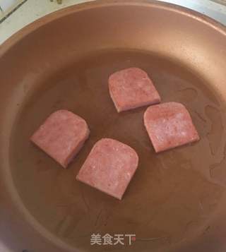午餐肉西蓝花奶酪饭团的做法步骤:5