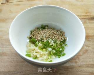 蒜香秋葵的做法步骤:11