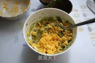 牛油果沙拉船的做法步骤:4