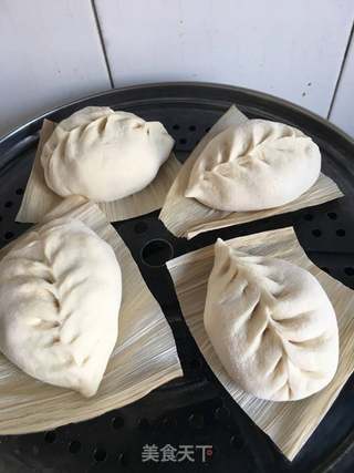蒜薹肉包子的做法步骤:19