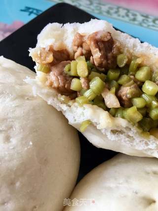 蒜薹肉包子的做法步骤:23