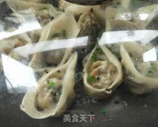 香煎槐花牛肉馄饨的做法步骤:16