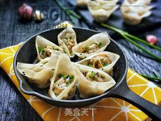 香煎槐花牛肉馄饨的做法步骤:20