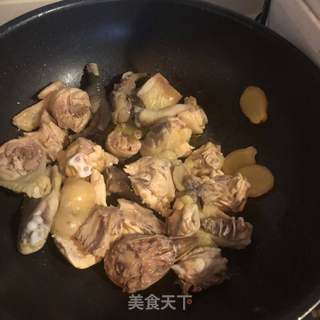 小鸡炖土豆的做法步骤:2