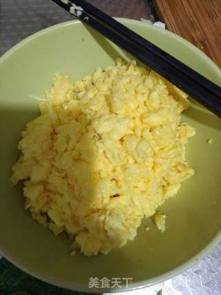 圆白菜韭菜鸡蛋素包子的做法步骤:4