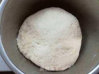 猪肉酸菜饺子的做法步骤:5