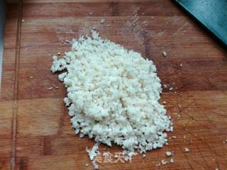 荸荠肉丸菠菜汤的做法步骤:4