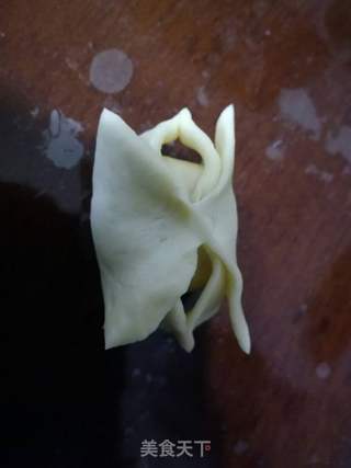 红薯花馒头的做法步骤：11