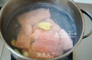 三文鱼肉松的做法步骤:2