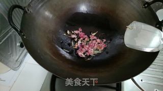 紅曲粉肉碎香炒飯的做法步骤：3