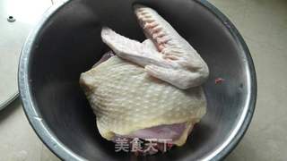 盐水鸭的做法步骤：1