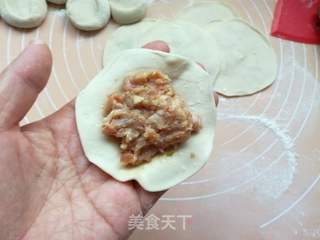 荸荠肉蒸饺的做法步骤:11