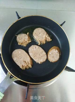 黑椒猪肉肠的做法步骤:9