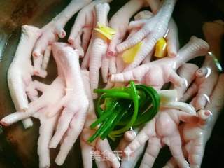 柠檬凤爪的做法步骤:2