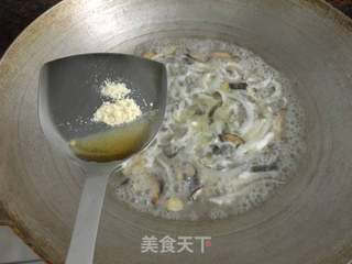 红烧鲨鱼皮的做法步骤:6