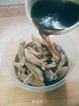 醋泡鸭掌的做法步骤:7