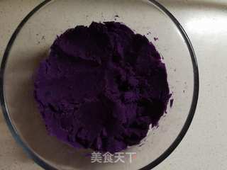 奶香紫薯玫瑰花卷的做法步骤:2