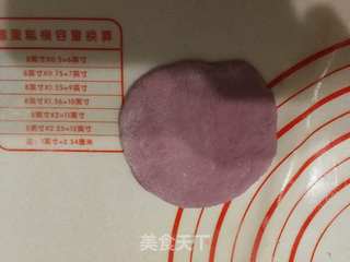 奶香紫薯玫瑰花卷的做法步骤:11