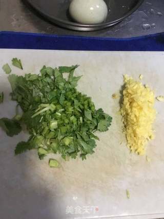 肉末皮蛋粥的做法步骤:2