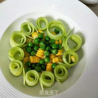 咸蛋黄蔬菜沙拉的做法步骤：6