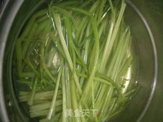 芹菜猪肉水饺的做法步骤：5